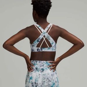 Lululemon Nulu Yoga Sports BraA/B Cup Size 10